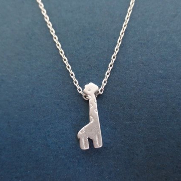Giraffe Necklace - Picture 2 of 2